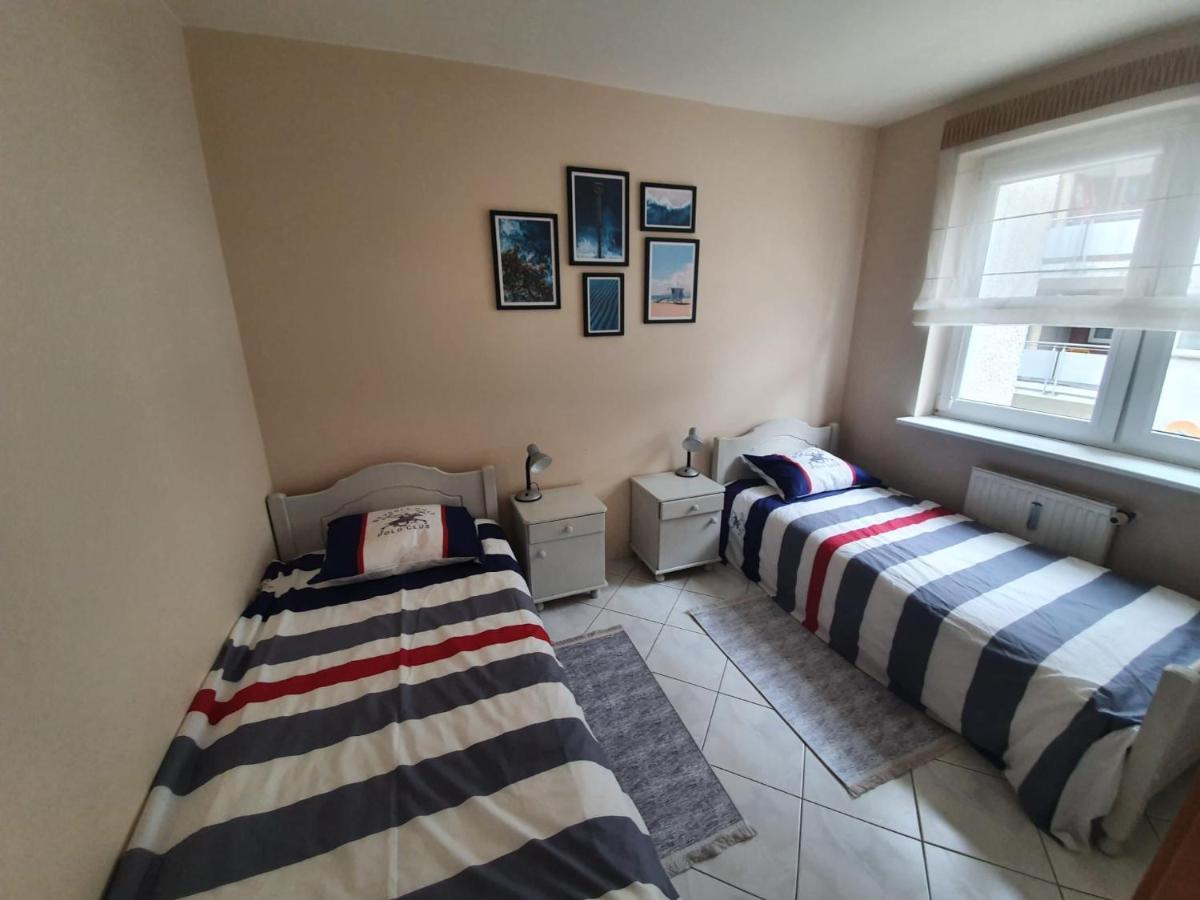 Apartament Koala Kolobrzeg, 50 M Do Plazy, Garaz-Po Wczesniejszej Rezerwacji U Wlascicieli, Wifi, Mile Widziane Czworonogi Bagian luar foto