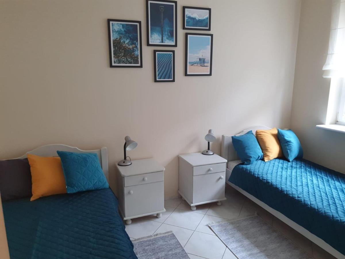 Apartament Koala Kolobrzeg, 50 M Do Plazy, Garaz-Po Wczesniejszej Rezerwacji U Wlascicieli, Wifi, Mile Widziane Czworonogi Bagian luar foto