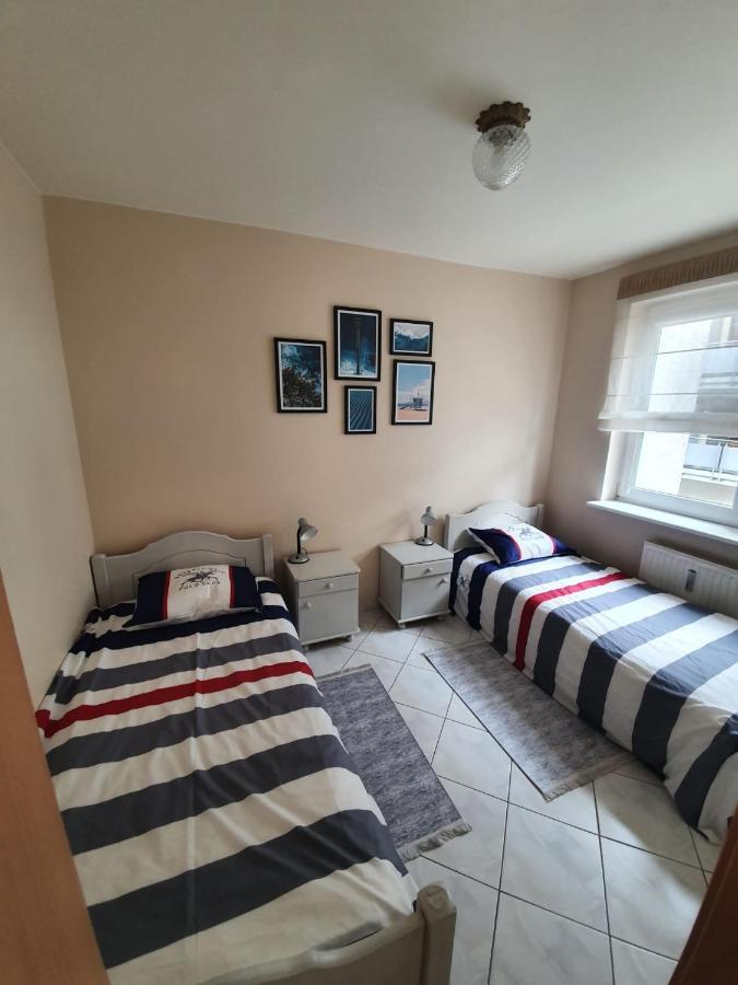 Apartament Koala Kolobrzeg, 50 M Do Plazy, Garaz-Po Wczesniejszej Rezerwacji U Wlascicieli, Wifi, Mile Widziane Czworonogi Bagian luar foto
