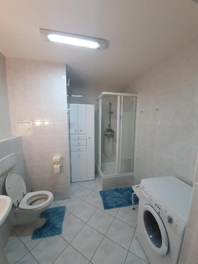 Apartament Koala Kolobrzeg, 50 M Do Plazy, Garaz-Po Wczesniejszej Rezerwacji U Wlascicieli, Wifi, Mile Widziane Czworonogi Bagian luar foto